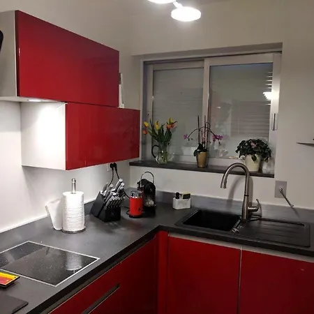 شقة French Riviera 4 Rent In Marina Baie Des Anges *