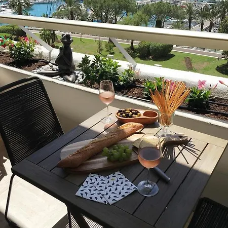 French Riviera 4 Rent In Marina Baie Des Anges شقة فينوف لوبيه